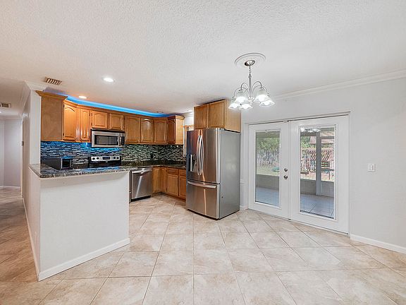 5th image of 3373 Palomino Dr
