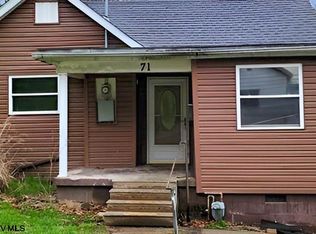 71 Oak St, Salem, WV 26426