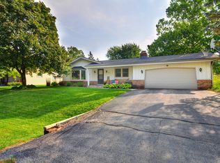 W136S6818 Hale Park Dr, Muskego, WI 53150