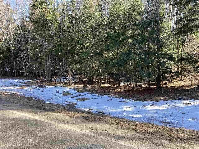 2nd image of 6397 Resort Pike Rd
