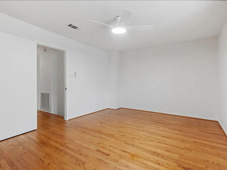 727 Bunker Hill Rd #15 — Photo 40