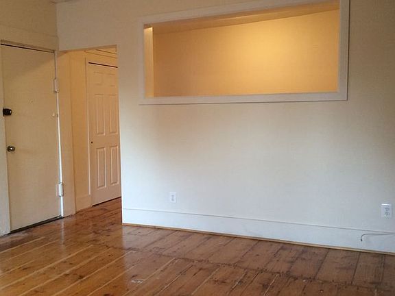3rd image of 463 W 24th St APT 4R