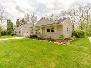 1505 Hatcher Cres, Ann Arbor, MI 48103