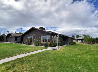 3672 N Wenas Rd, Selah, WA 98942