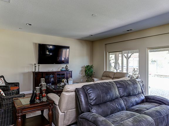 5th image of 16866 Royal Pines Ln