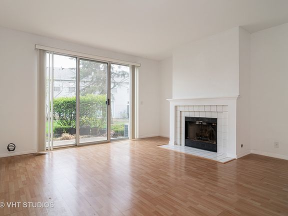 2nd image of 323 Hunterdon Ct #A