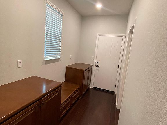 Mudroom area off garage door