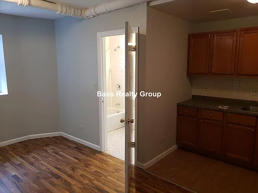 1718 W Estes Ave #5G — Photo 6