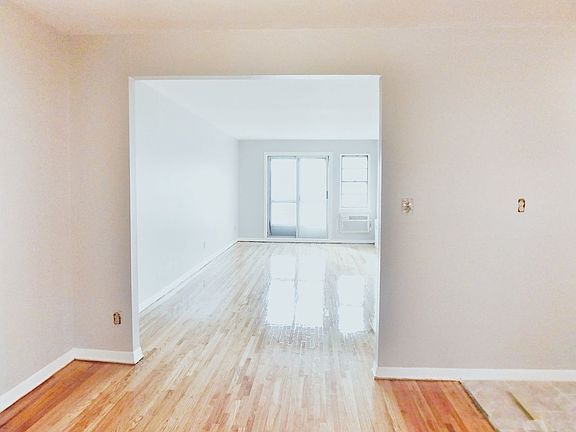 3rd image of 31-71 44th St #3FF