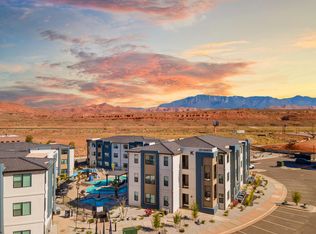 221 N Cliff Side Dr #301, Hurricane, UT 84737
