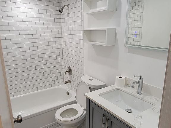 4th image of 7316 Avenue M Floor 1