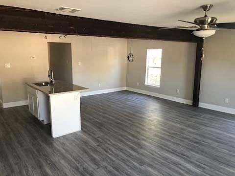 4th image of 8305 Whitney Dr