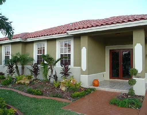 4th image of 17321 SW 93rd Ave