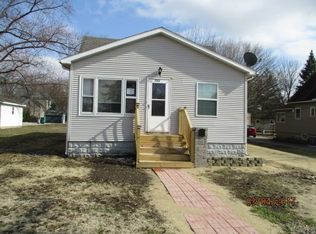 714 S 1st St, Dekalb, IL 60115