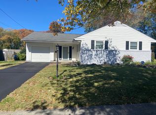 253 Holly Ave, Woodbury Heights, NJ