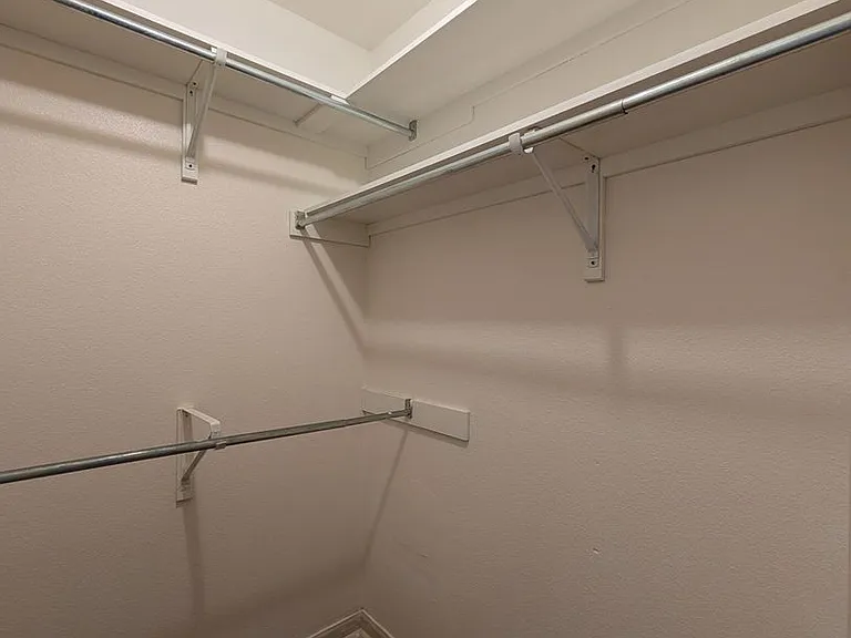 1134 Misty Acres Dr — Photo 32
