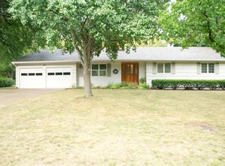 909 SW Mifflin Rd, Topeka, KS 66606