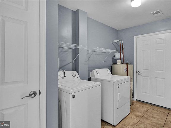 5th image of 1510 Glasgow St #69