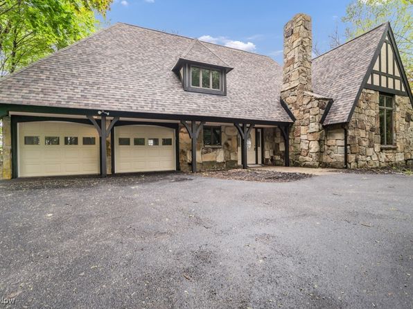 38038 Ridge Rd, Willoughby, OH 44094