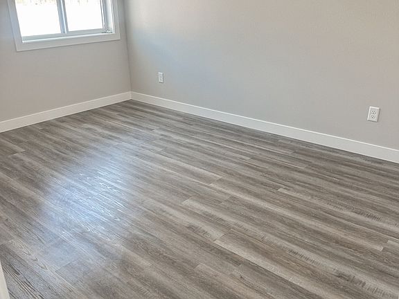 4th image of 4954 Zinnia Ln NW APT A