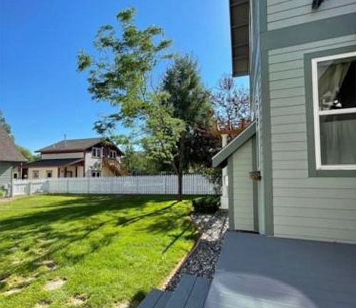5th image of 4517 W Babcock St
