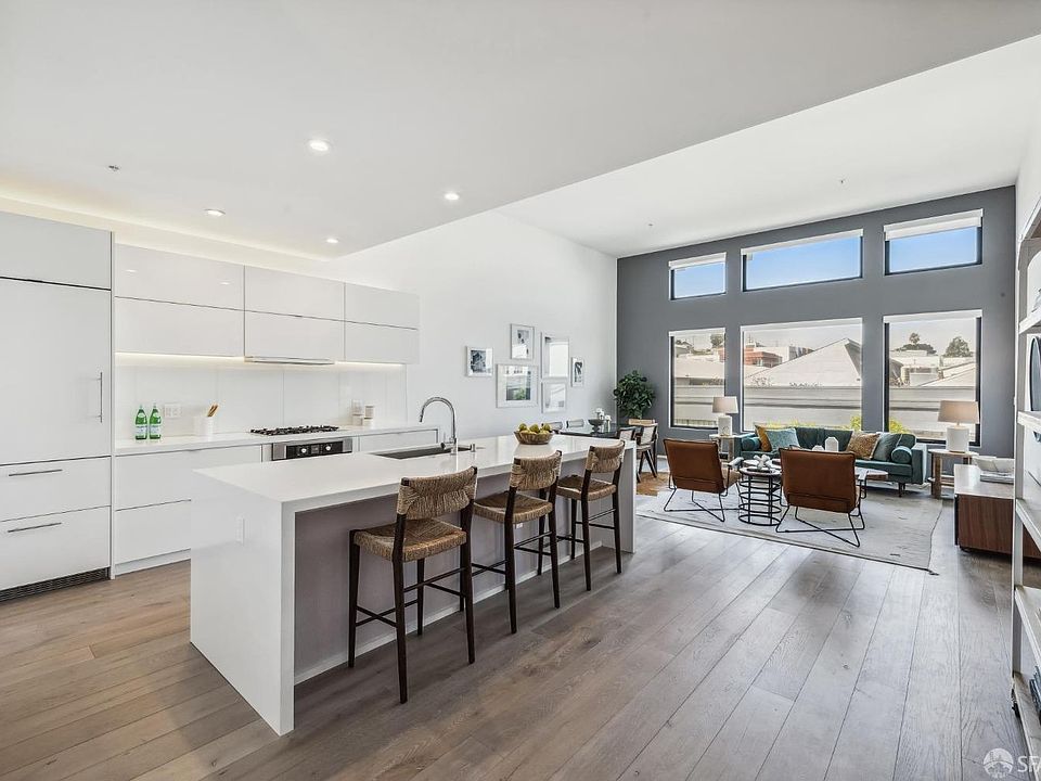 1st image of 415 De Haro St APT 401