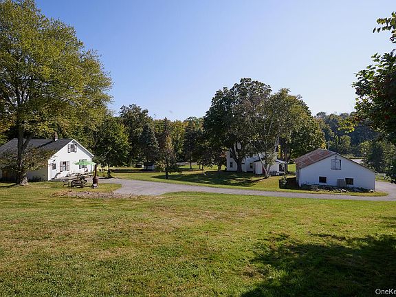 5th image of 949 Freedom Road