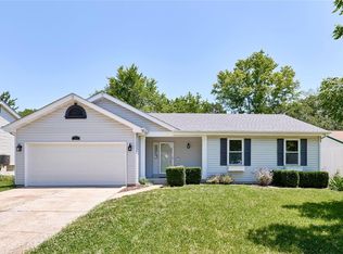 30 Danson Dr, Saint Peters, MO 63376