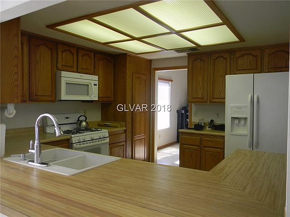 5th image of 1921 Cedarview Cir