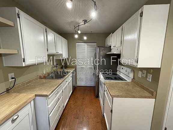 5th image of 662 E Cobblestone Ln