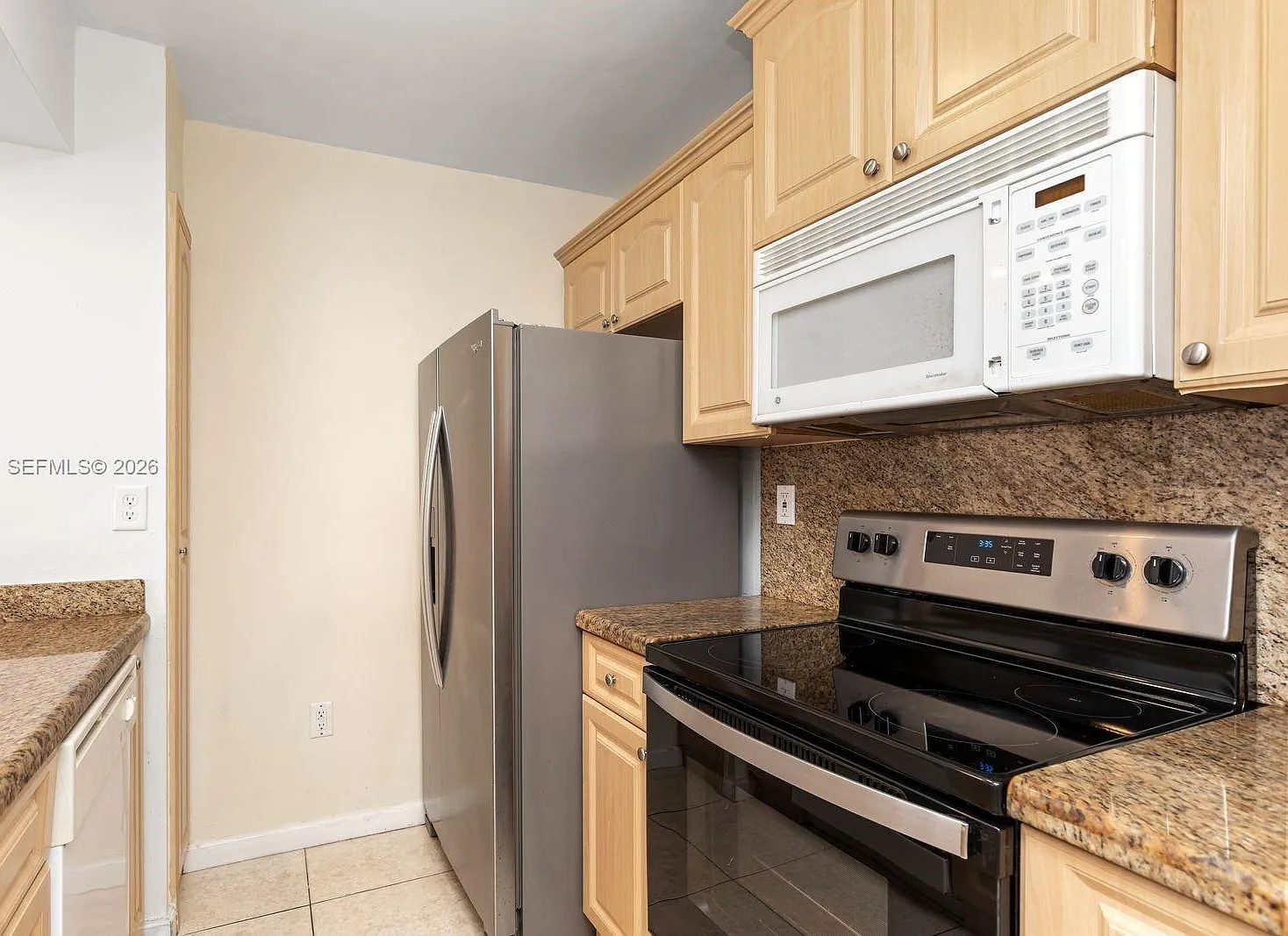 NW 186th St, Hialeah — Photo 3