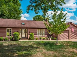 1180 Country Club Dr, Zanesville, OH 43701