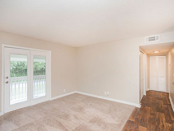 4th image of 813 Del Rio Pike APT A2