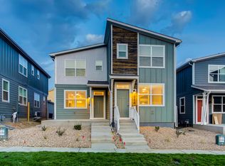 2774 Center Park Way, Berthoud, CO 80513