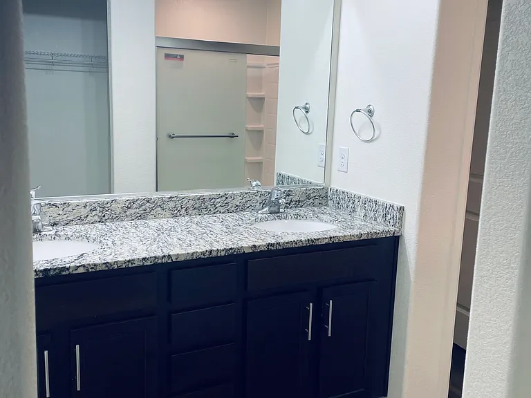 47340 Lilac Ave — Photo 3
