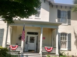 709 N 4th St, Saint Charles, MO 63301