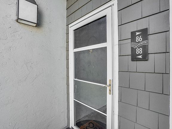 3rd image of 900 Cambridge Drive #88