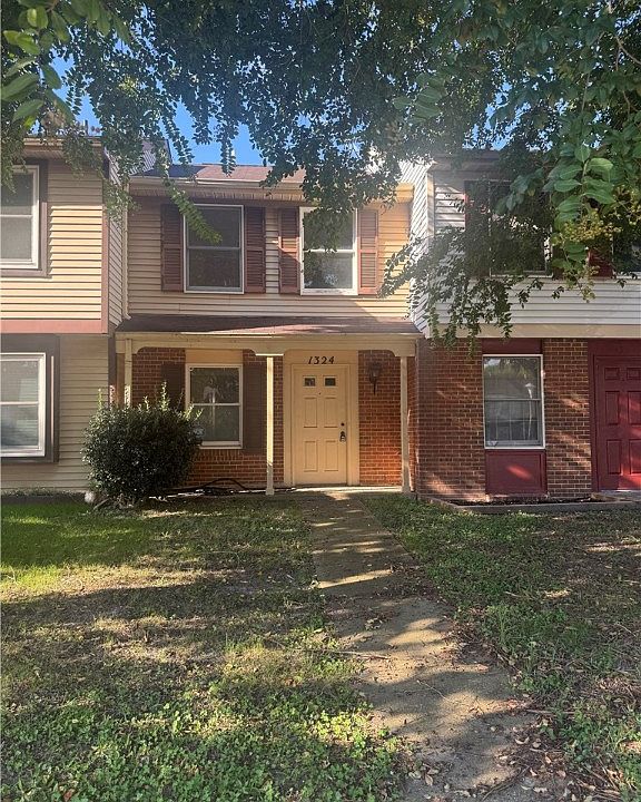 1st image of 1324 Vanasse Ct