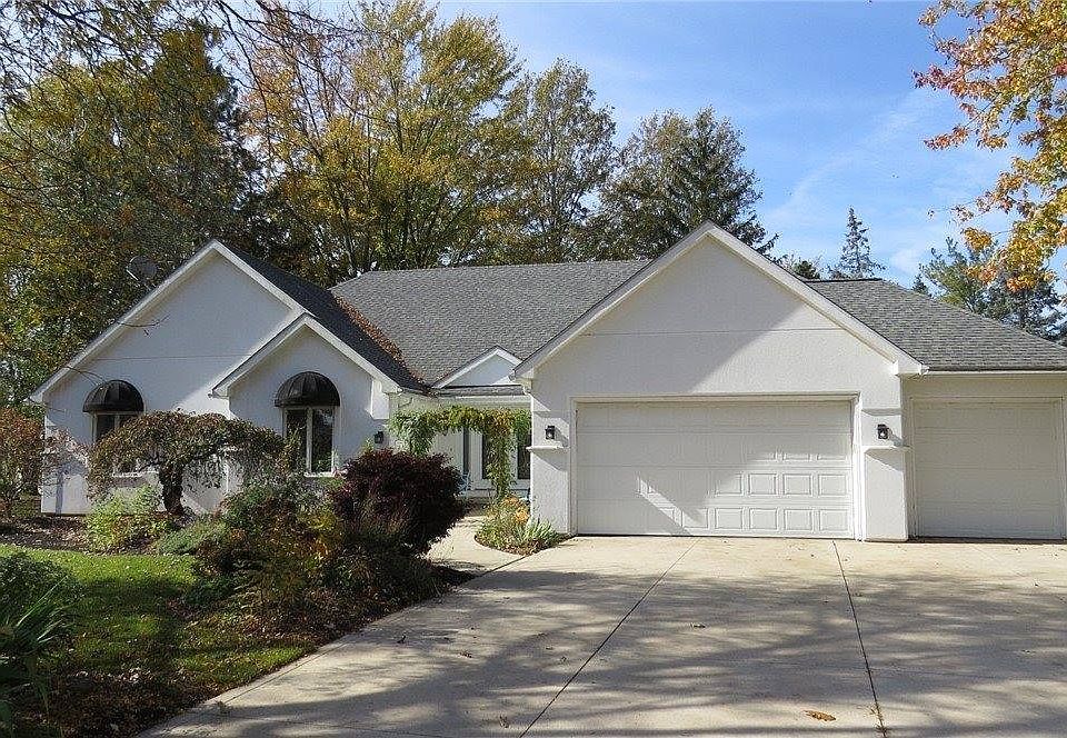 1st image of 30051 Wellington Dr
