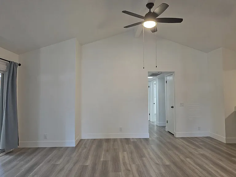 134 Globe Ave — Photo 3