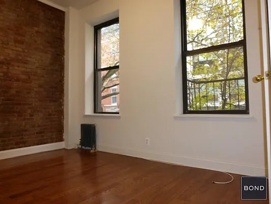 Rented by Bond New York | media 30