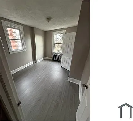 6017 Tackawanna St — Photo 13