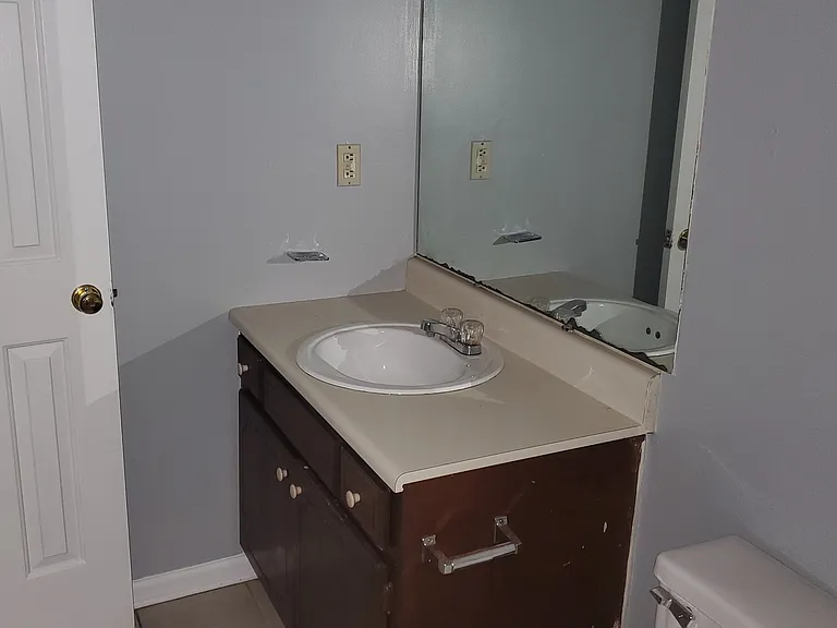 4431 Torrance Dr NW — Photo 11