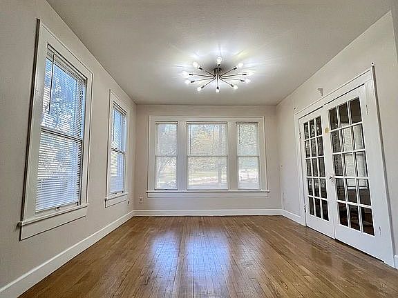Dining room off kitchen