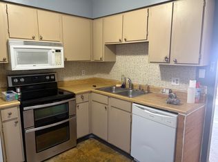 1271 Redbluff Dr #A, Dayton, OH 45449