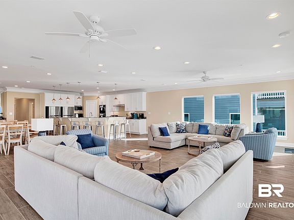 3rd image of 1377 W Beach Blvd