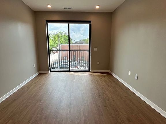 4th image of 1440 S 13th St #203
