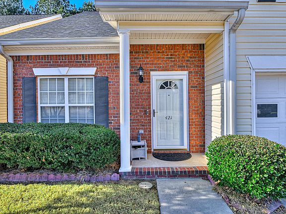 4th image of 421 Snead Way