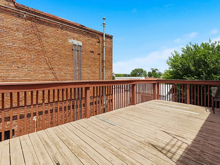 205 E Walnut St #A — Photo 16