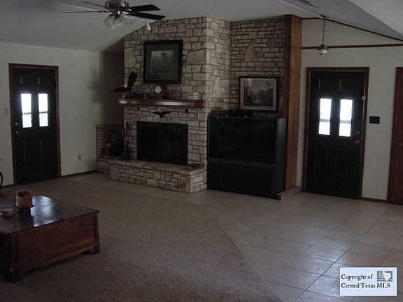 3rd image of 1146 W Arcadia Dr
